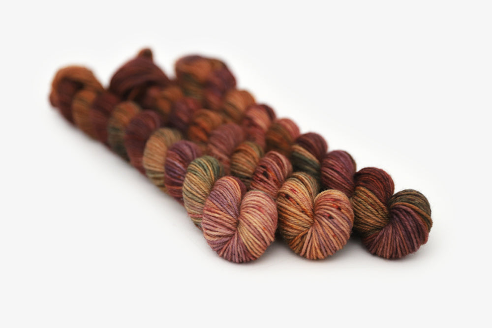 20g Mini Juicy, Merino Wool, Pink Yarn, Variegated, Knitting and Crochet –  Hue Loco