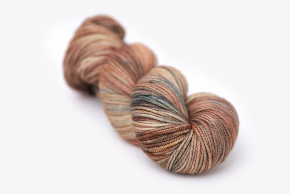 Sage Taproot Taproot Bulky Yarn | Peach, Pink, Ochre, Sage | Bulky Yarn